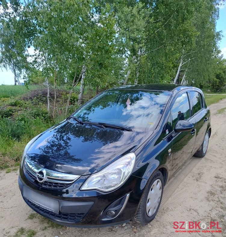 2012' Opel Corsa 1.4 16V Cosmo photo #4