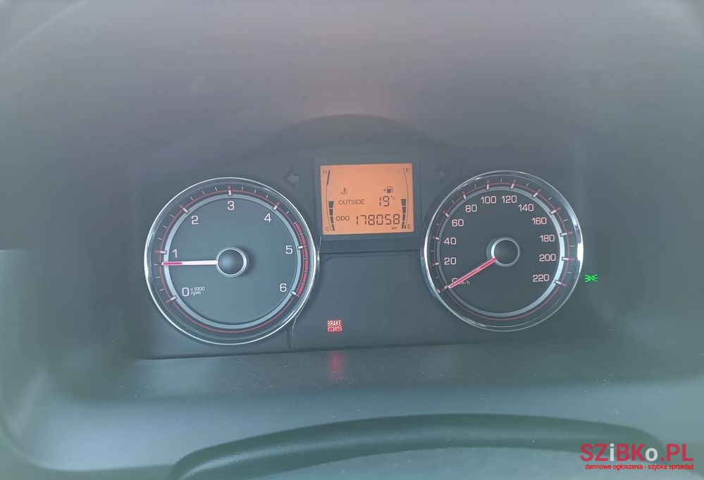 2013' SsangYong Korando Kgm photo #2