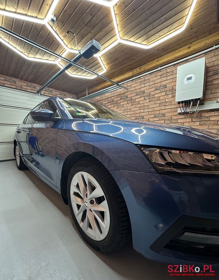 2020' Skoda Octavia 1.5 Tsi Act Active photo #5