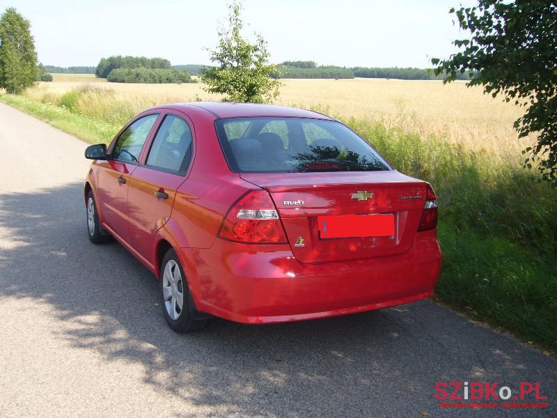 2009' Chevrolet Aveo photo #3