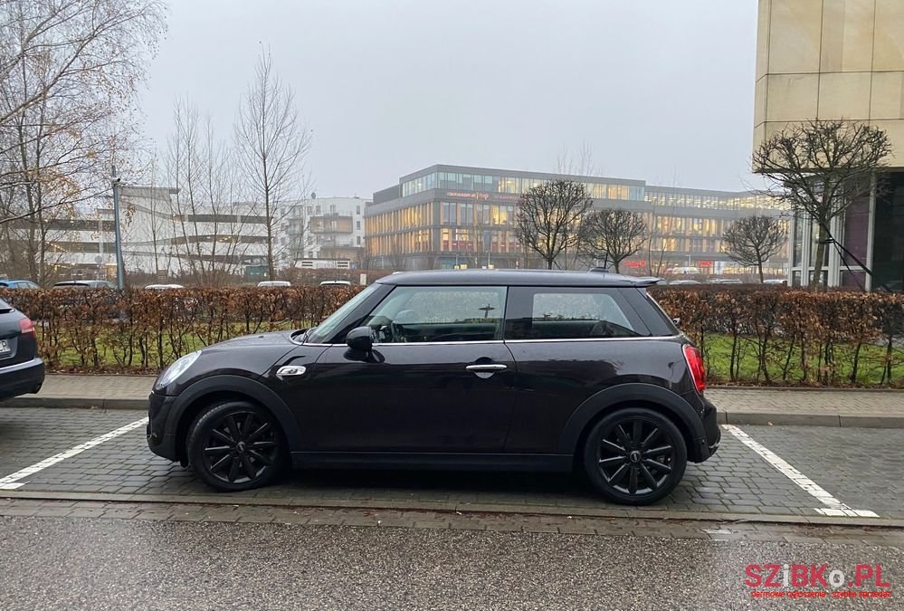 2015' MINI Cooper S Sport photo #2