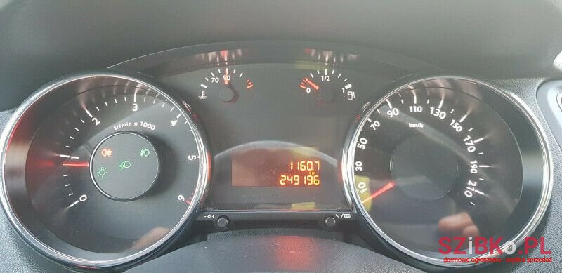 2010' Peugeot 5008 photo #6