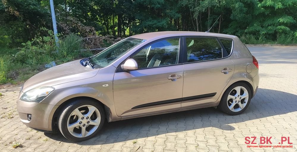 2009' Kia Ceed 1.6 Crdi Comfort photo #3