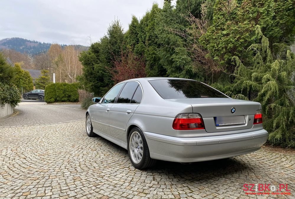 2001' BMW 5 Series 525I photo #2