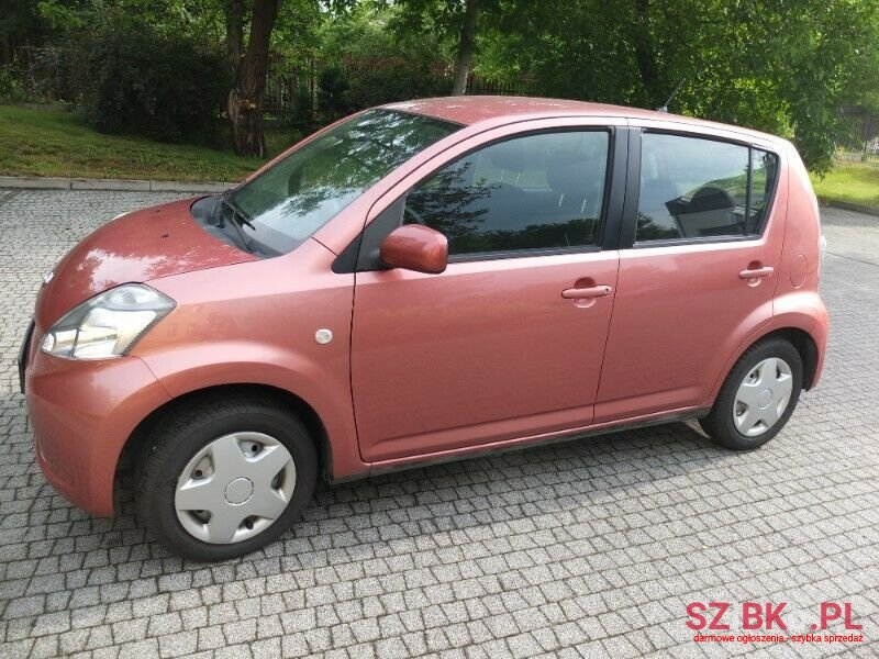 2006' Toyota Yaris photo #1