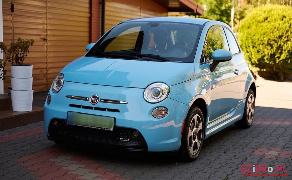 2016' Fiat 500e photo #4