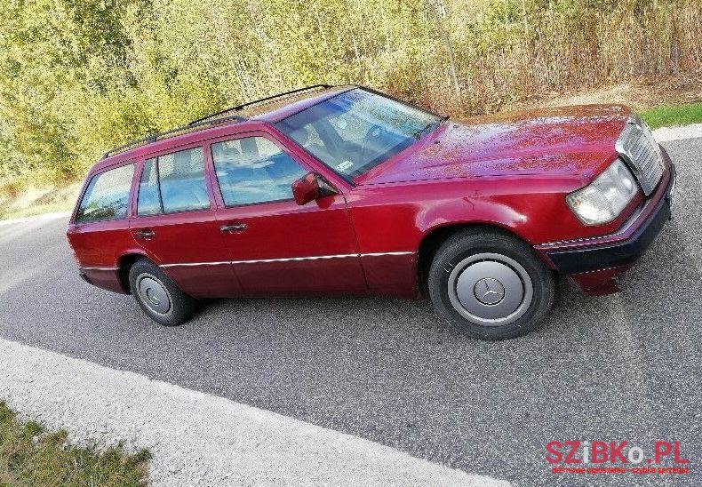 1992' Mercedes-Benz W124 photo #1