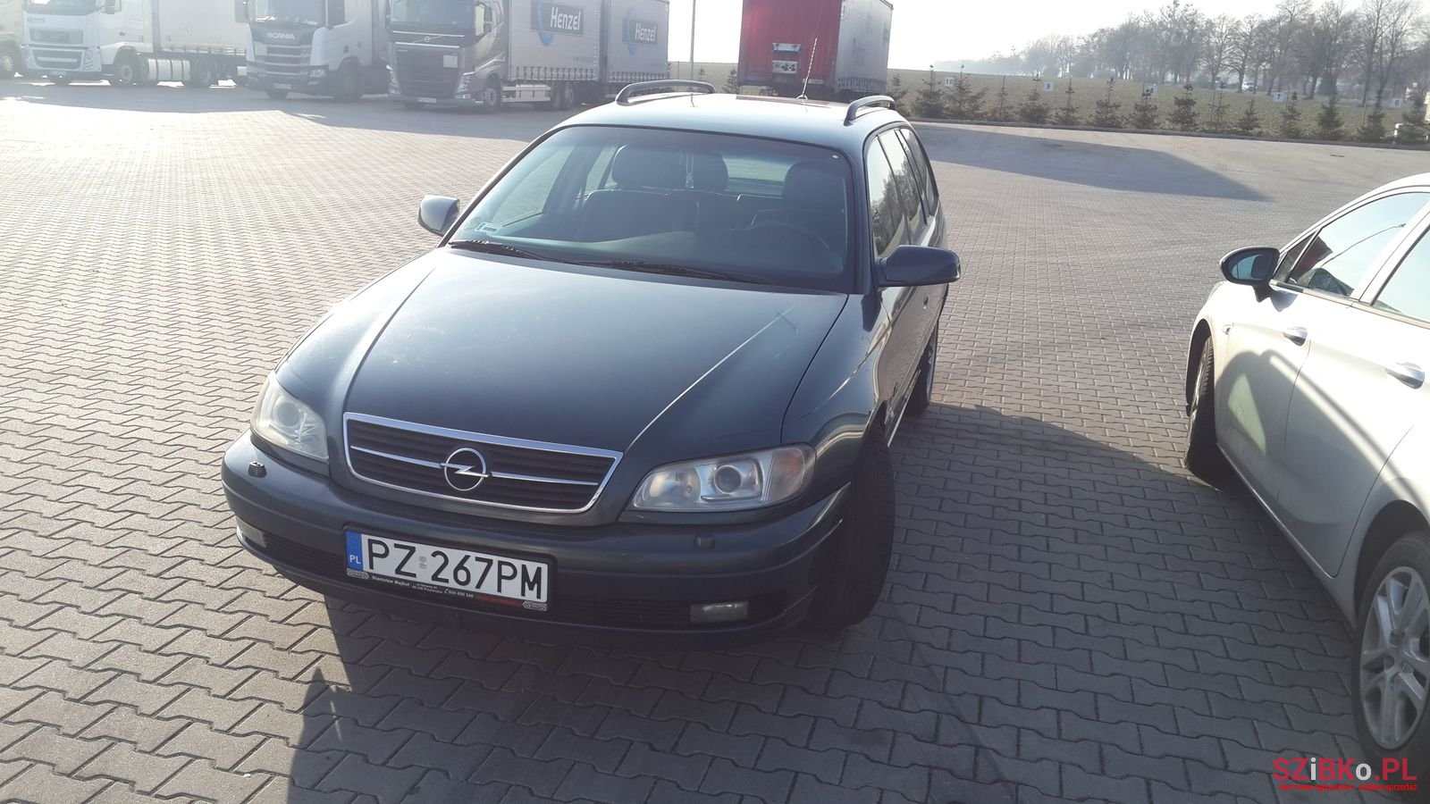 2002' Opel Omega photo #1
