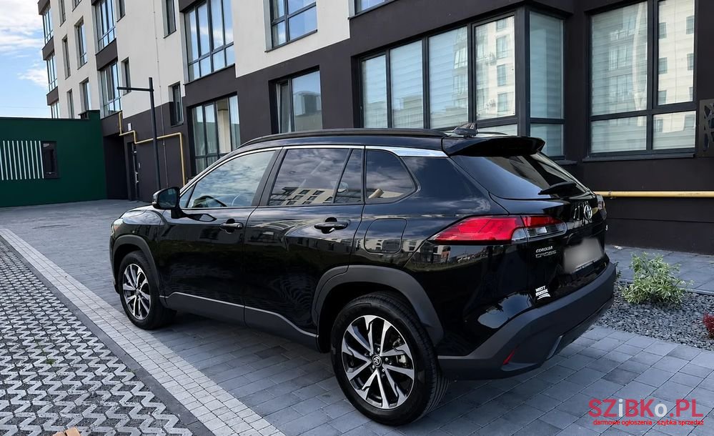 2022' Toyota Corolla Cross photo #4
