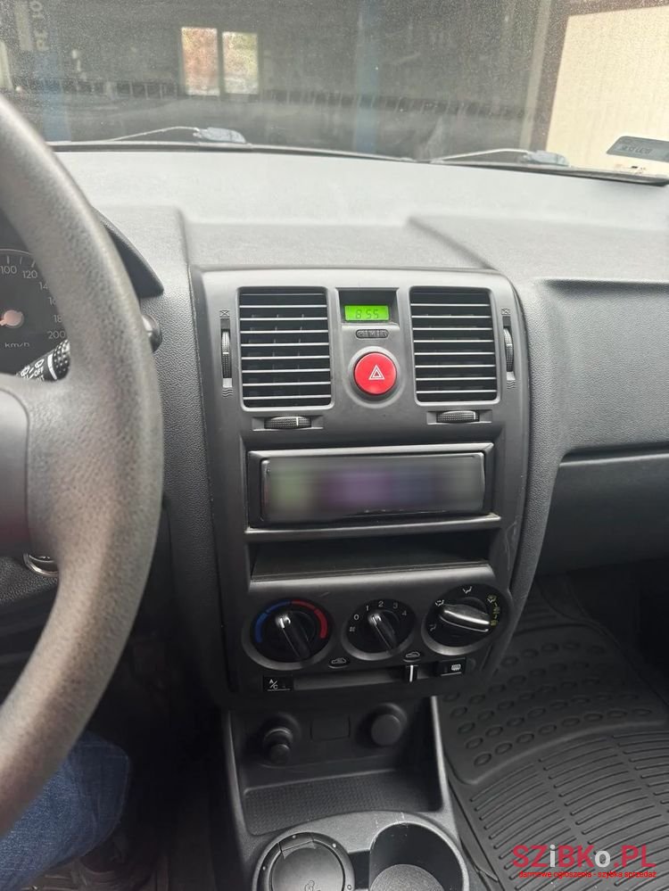 2008' Hyundai Getz 1.1 Base photo #5