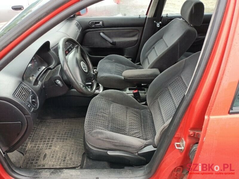 1998' Volkswagen Golf photo #4