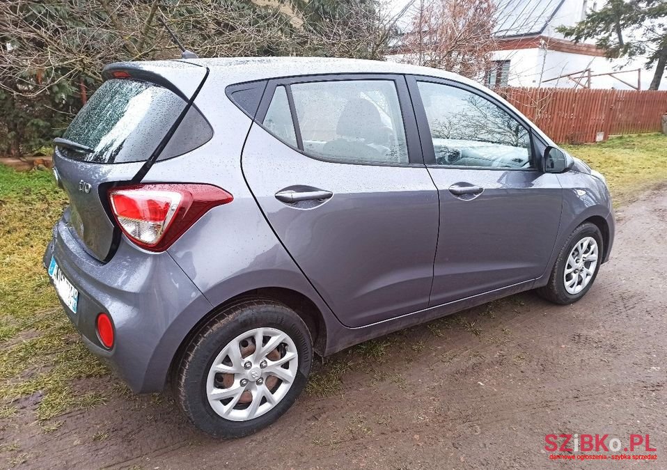 2017' Hyundai i10 photo #3