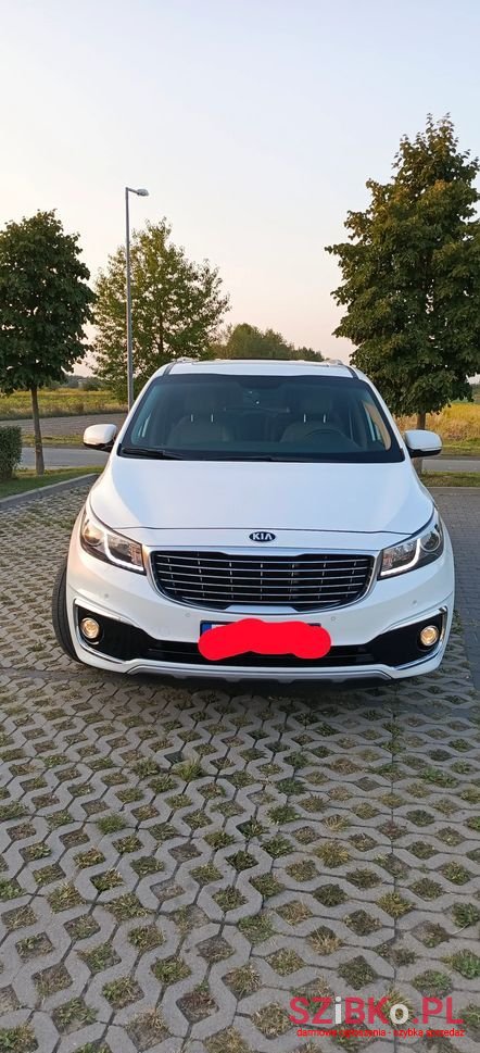 2016' Kia Carnival photo #4