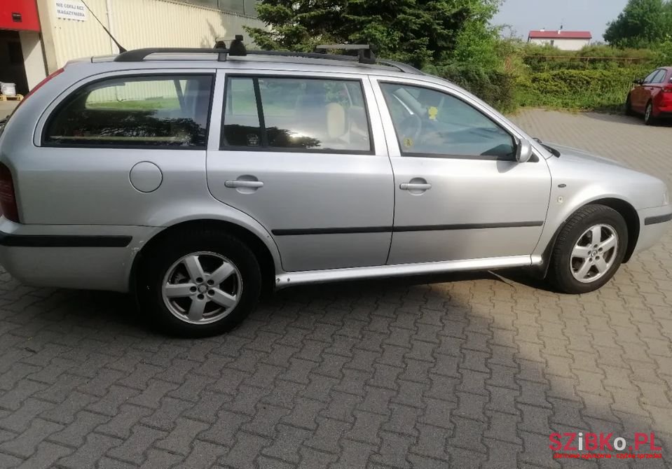 2003' Skoda Octavia Elegance photo #3