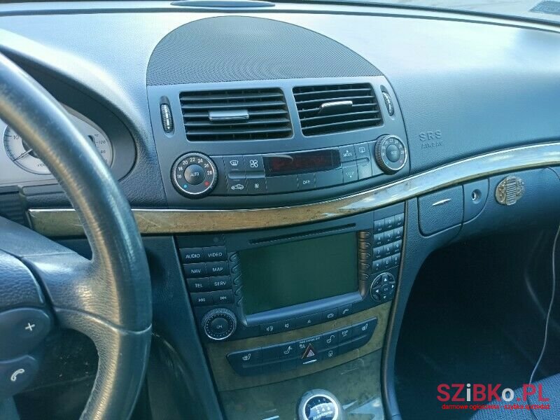 2007' Mercedes-Benz Klasa E photo #2