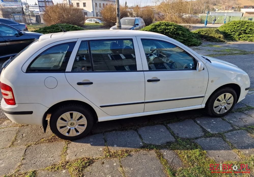 2007' Skoda Fabia photo #4