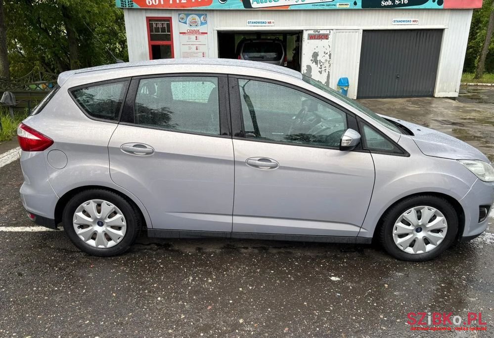 2012' Ford C-MAX photo #3