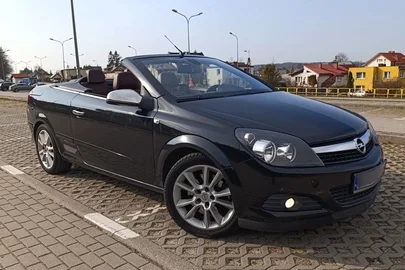 2007' Opel Astra Twintop