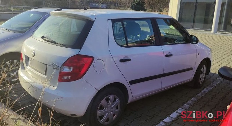 2012' Skoda Fabia 1.4 16V Active photo #2