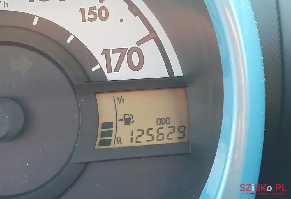 2013' Toyota Aygo Connect photo #6