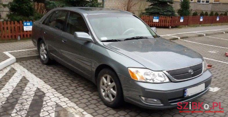 2000' Toyota Avalon photo #1