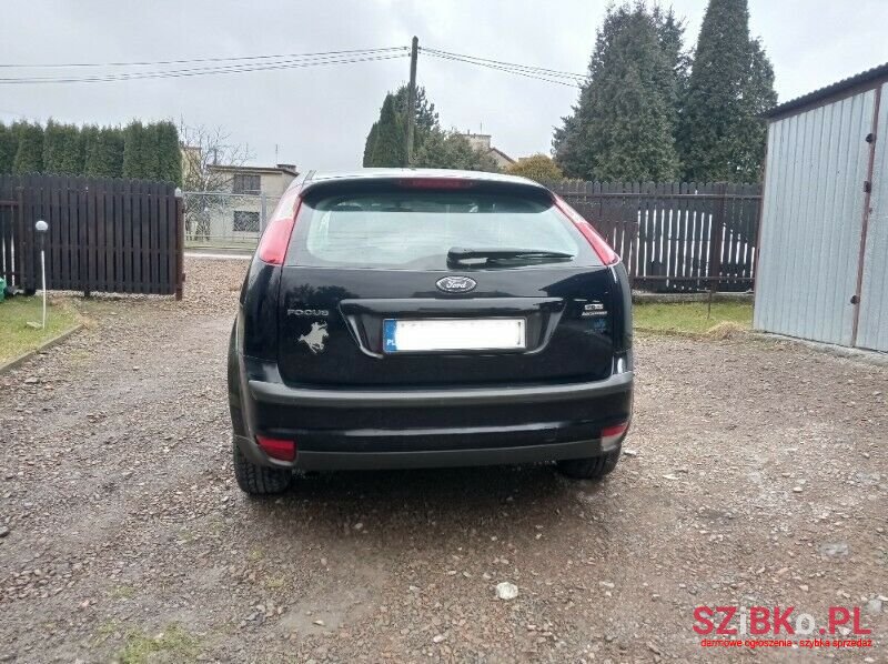 2008' Ford Focus photo #5