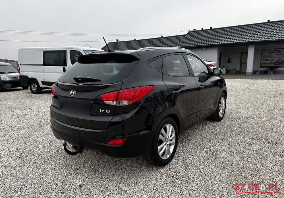 2010' Hyundai ix35 2.0 Premium 2Wd photo #2