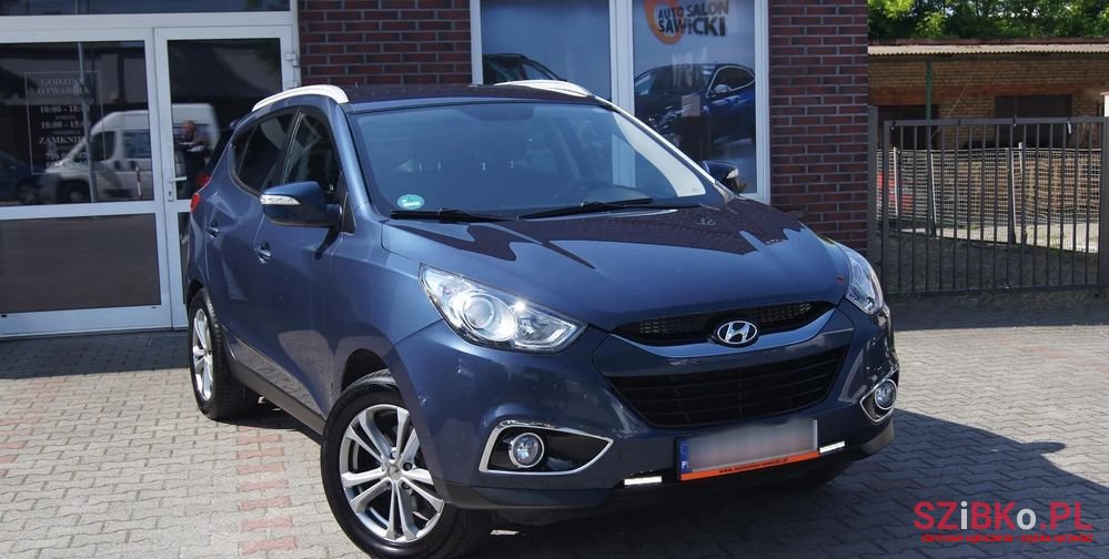 2011' Hyundai ix35 photo #2