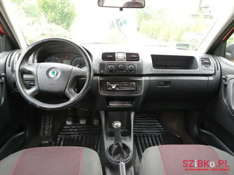 2008' Skoda Fabia photo #6