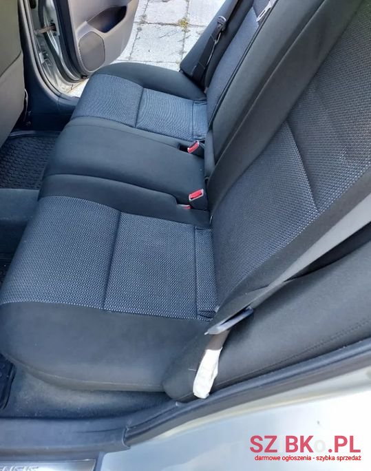 2007' Toyota Avensis photo #4