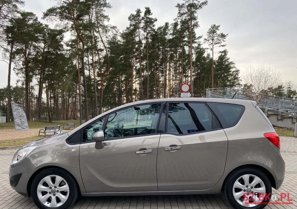 2013' Opel Meriva Cosmo photo #4