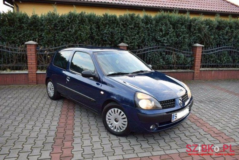 2001' Renault Clio photo #4
