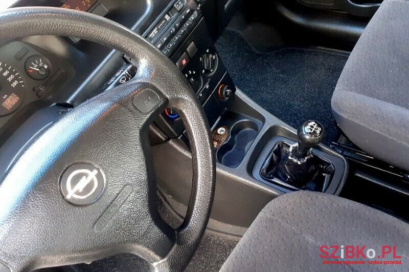 2003' Opel Zafira photo #3