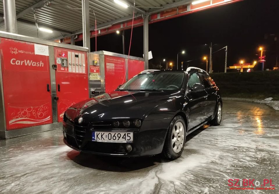 2007' Alfa Romeo 159 photo #2