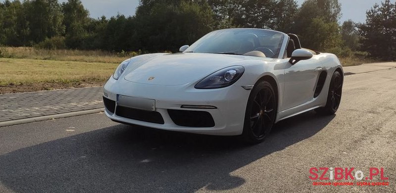 2017' Porsche 718 Boxster photo #1