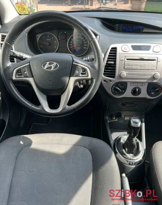 2012' Hyundai i20 photo #6
