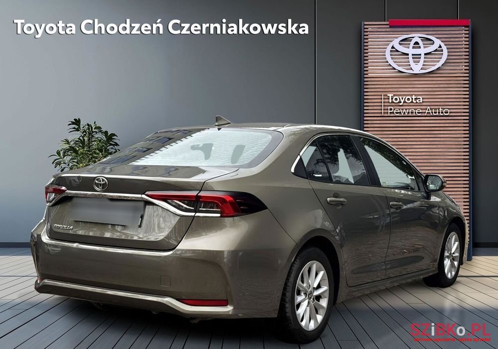 2022' Toyota Corolla photo #2