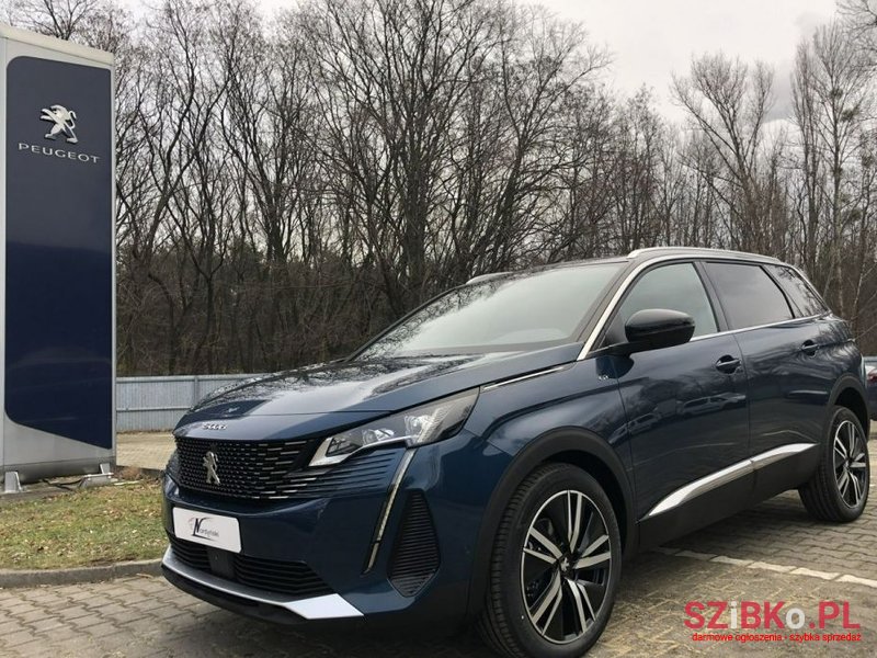 2022' Peugeot 5008 photo #3