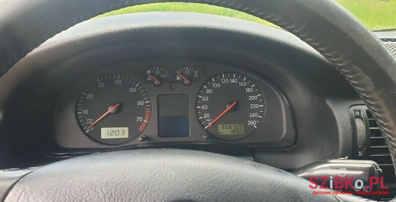 1999' Volkswagen Passat photo #4