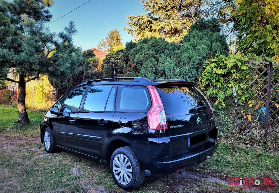 2008' Citroen C4 Grand Picasso photo #3