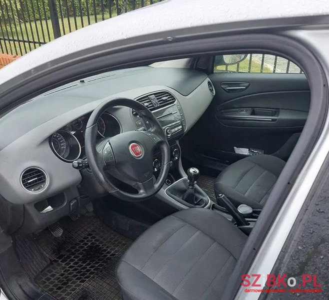 2011' Fiat Bravo 1.6 Multijet 16V Active photo #6