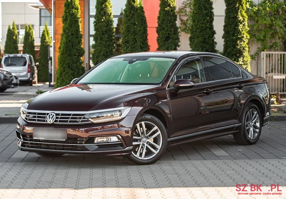 2015' Volkswagen Passat photo #6