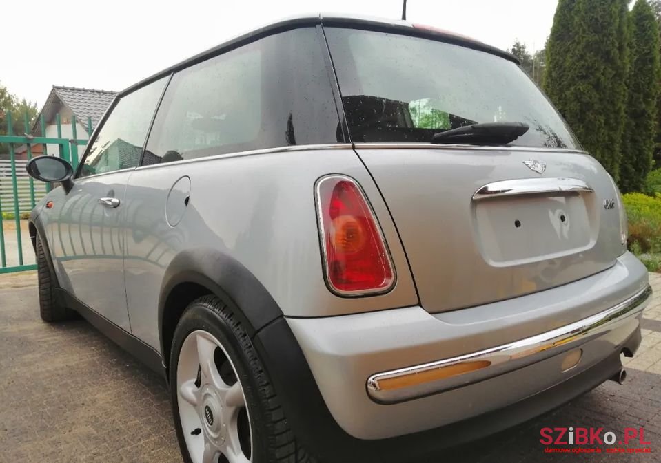 2004' MINI One photo #6