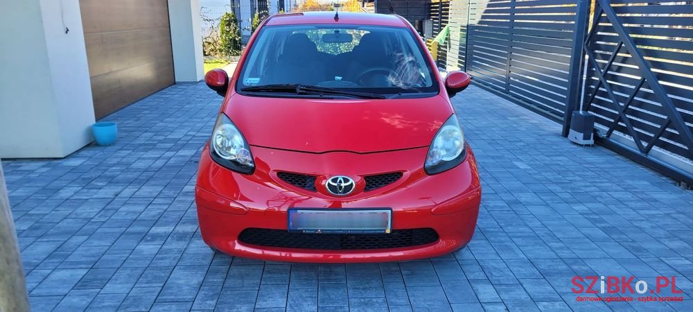 2008' Toyota Aygo 1.0 Vvt-I Luna photo #2