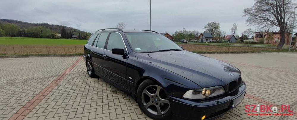 2001' BMW 5 Series 525I photo #1