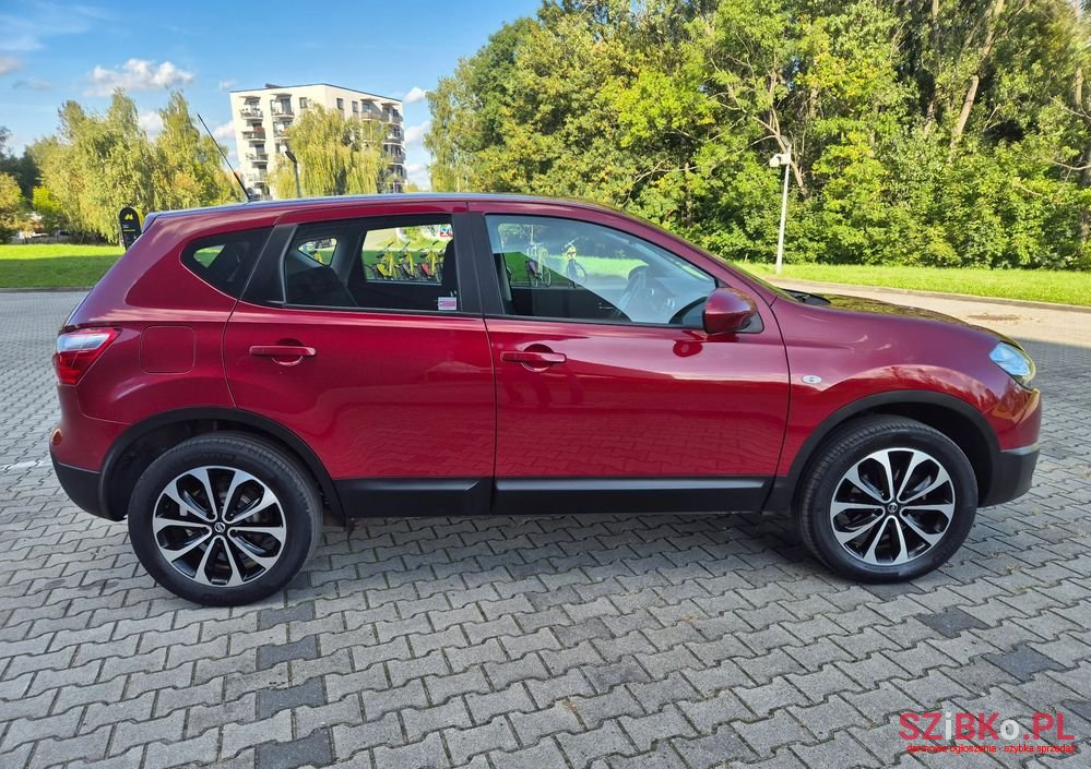 2013' Nissan Qashqai 2.0 Tekna photo #4