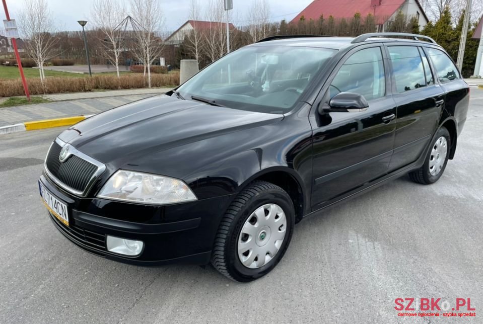 2009' Skoda Octavia photo #3