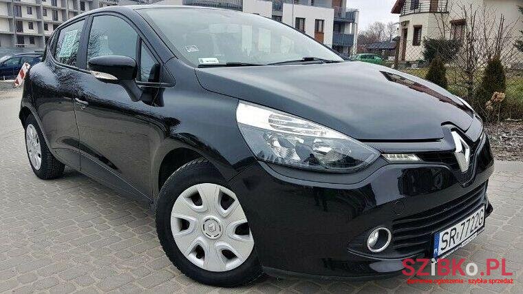2013' Renault Clio photo #1