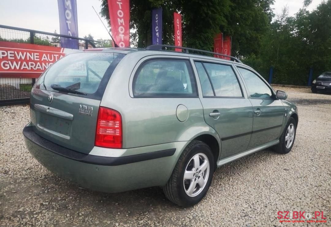 2002' Skoda Octavia photo #3