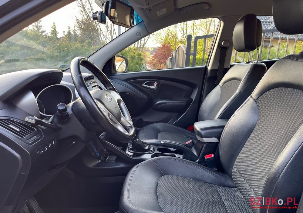 2012' Hyundai ix35 photo #6